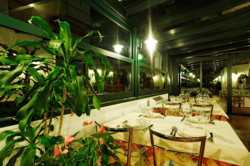 Hotel Garden Laigueglia Buitenkant foto